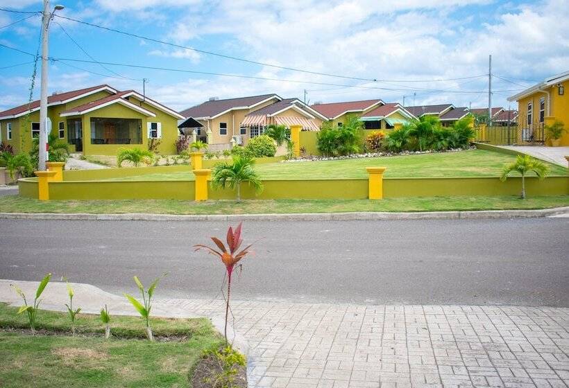 Ocho Rios Getaway Villa At Draxhall