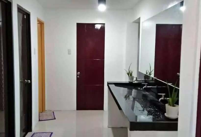 ペンション Echague Place