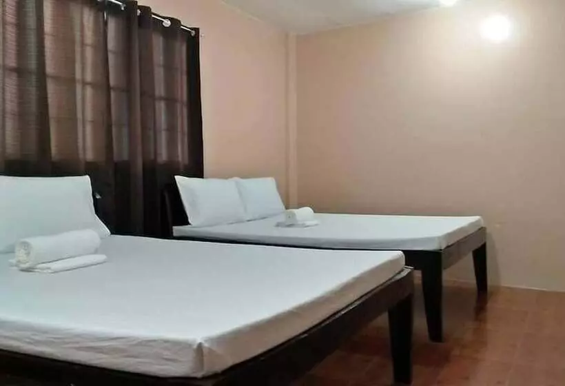 ペンション Echague Place