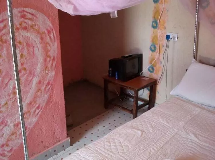 پانسیون Enkishomi