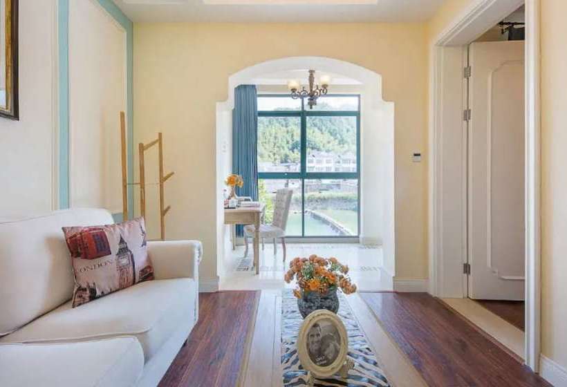 Pensão Floral  · Forever Homestay Qiandao Lake