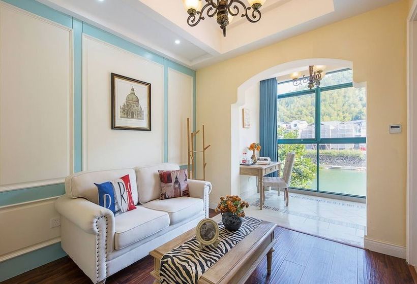 Pensão Floral  · Forever Homestay Qiandao Lake