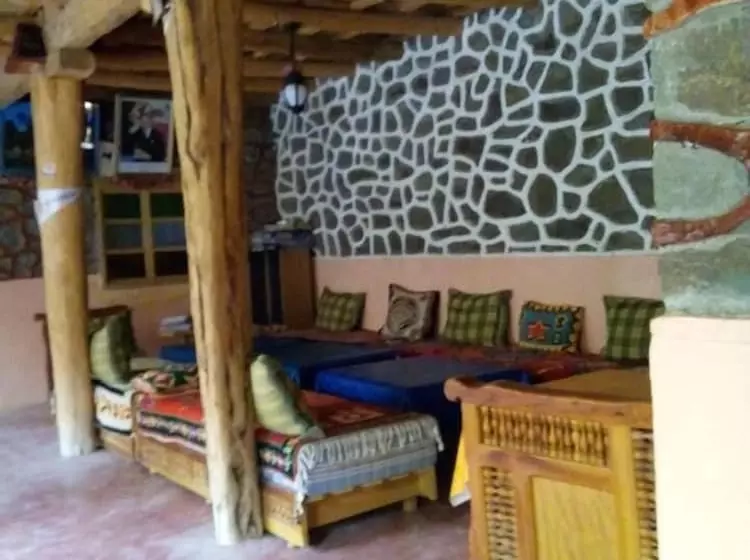 پانسیون Gîte Aoujdade Taghia