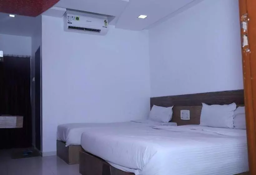 ホテル Kewal Inn