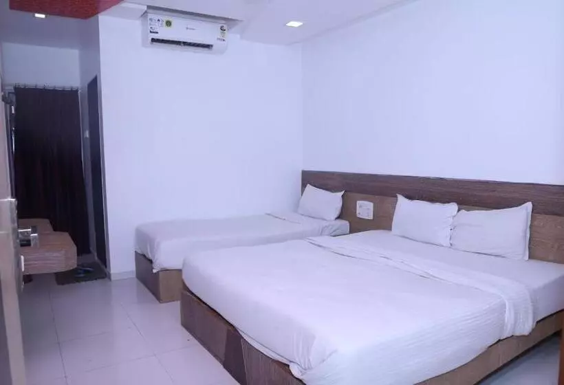 ホテル Kewal Inn