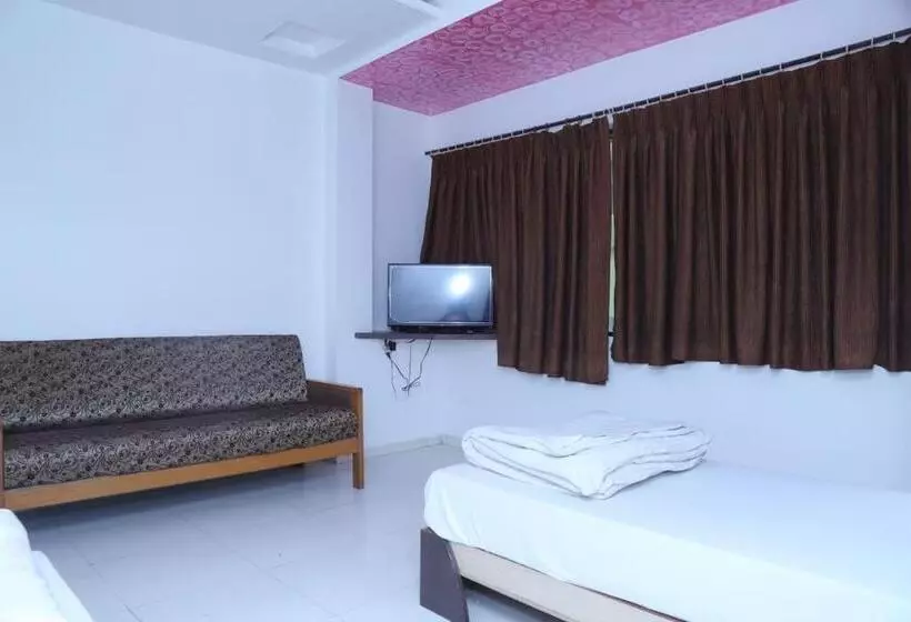ホテル Kewal Inn