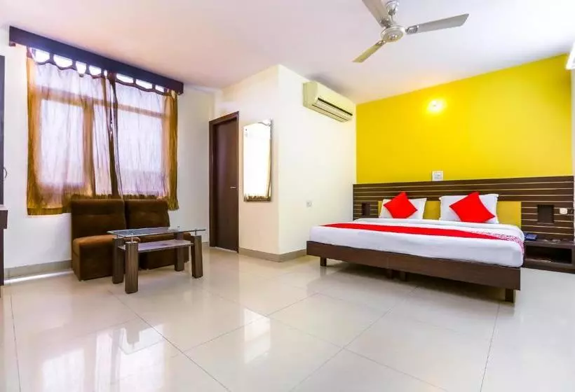Hotelli Oyo 44011 Sahil