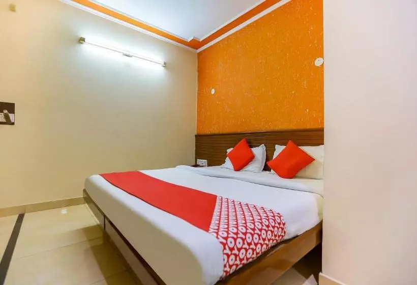 Hotelli Oyo 44011 Sahil
