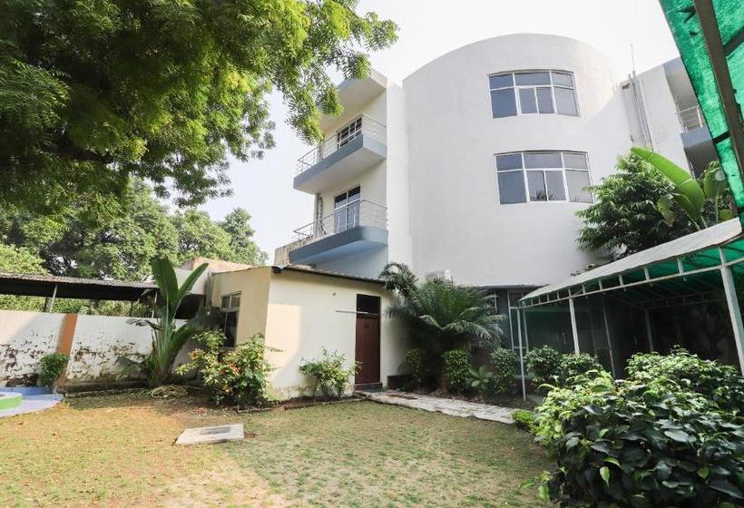 호텔 Collection O 63467 The Grand Radiance