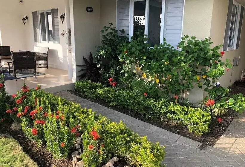 Sea Breeze Villa At Coolshade