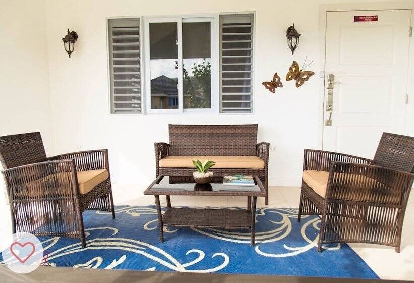 Sea Breeze Villa At Coolshade