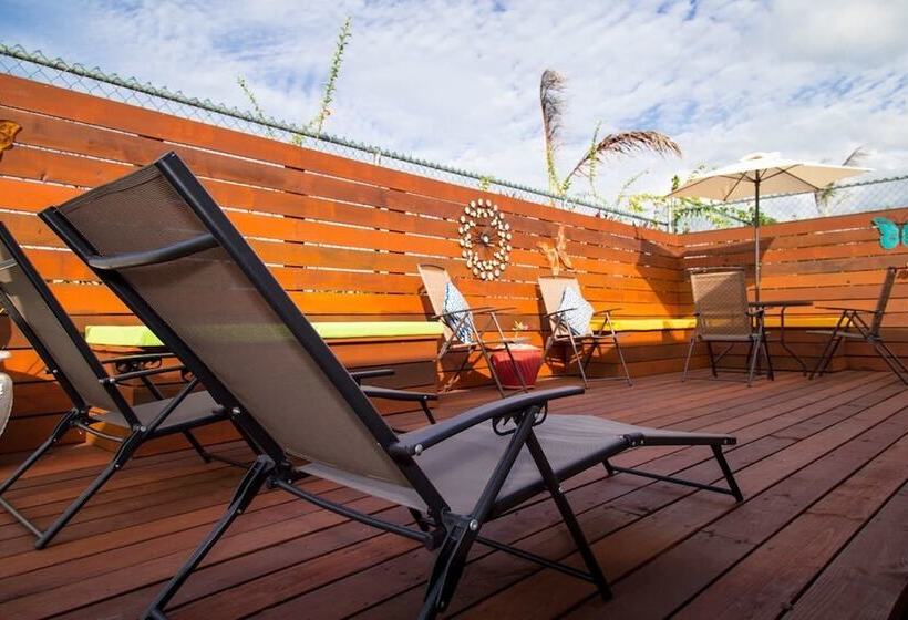 Sea Breeze Villa At Coolshade