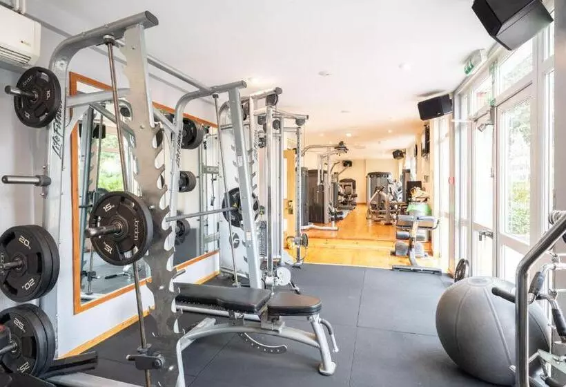 Отель Ardencote