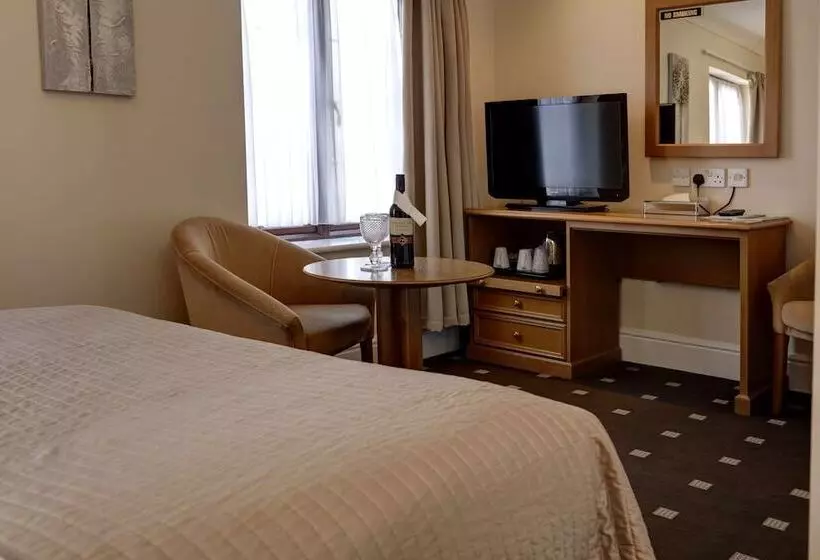 ホテル Bridge House