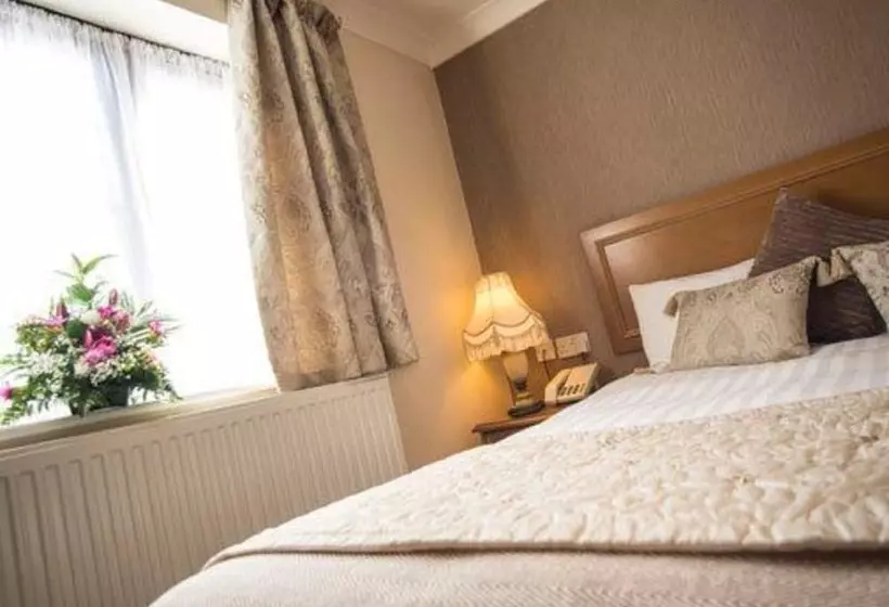 ホテル Bridge House