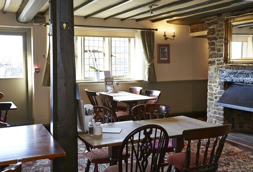 فندق Dog House By Chef & Brewer Collection