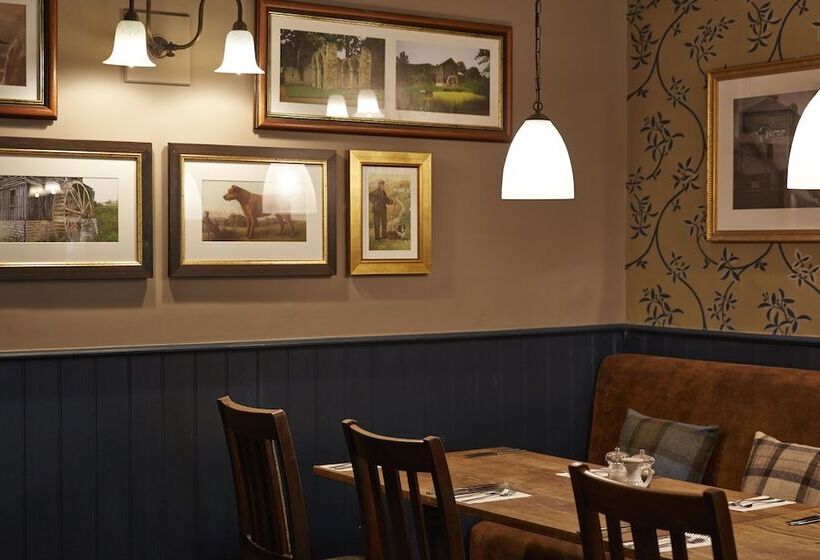 فندق Dog House By Chef & Brewer Collection