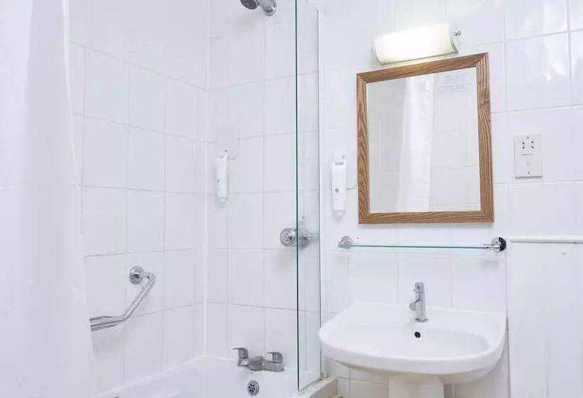 酒店 Dog House By Chef & Brewer Collection