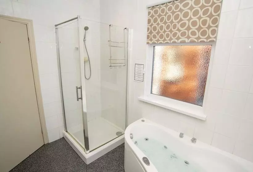 호텔 Nomi Rooms & Restaurant