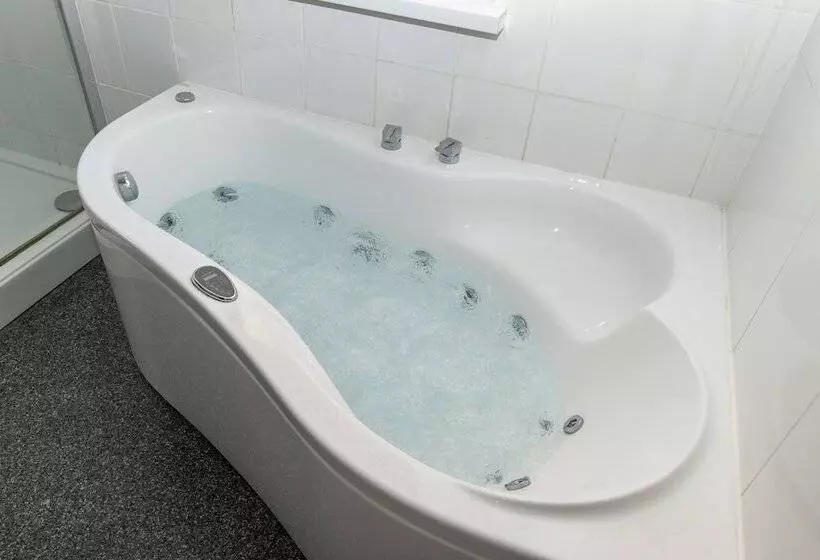 호텔 Nomi Rooms & Restaurant