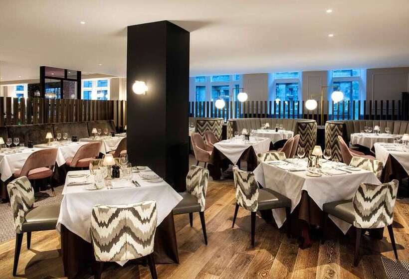 هتل Hilton Edinburgh Carlton