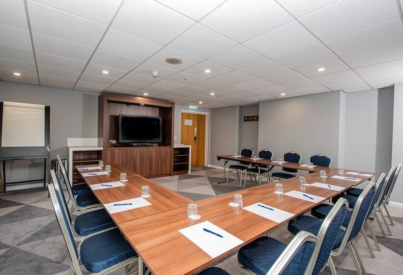 Otel Holiday Inn Express Canterbury, An Ihg