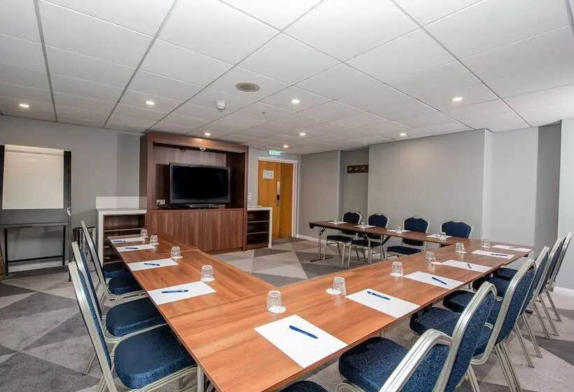 בית מלון כפרי Holiday Inn Express Canterbury, An Ihg