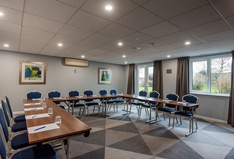 Otel Holiday Inn Express Canterbury, An Ihg