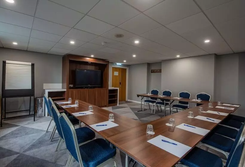 בית מלון כפרי Holiday Inn Express Canterbury, An Ihg