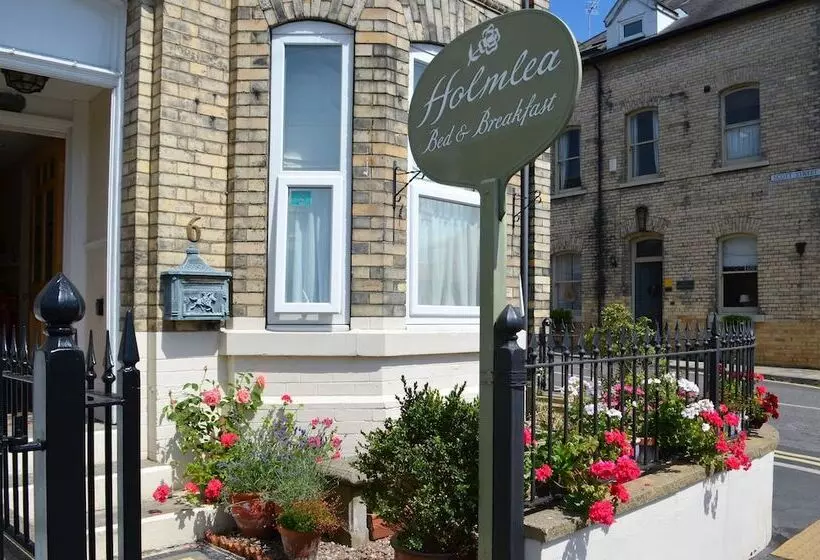 Отель Holmlea
