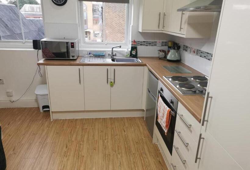 Отель Old Bull Inn