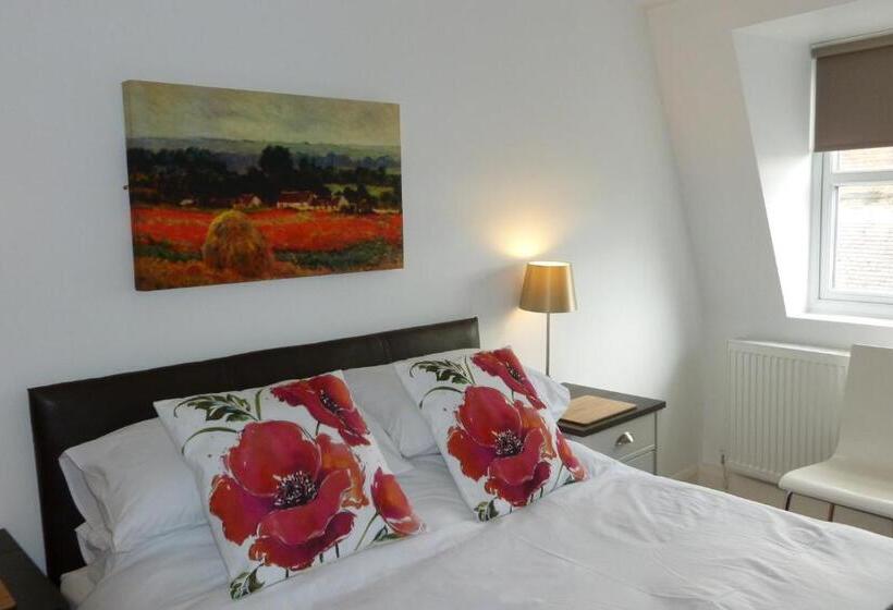 Отель Old Bull Inn