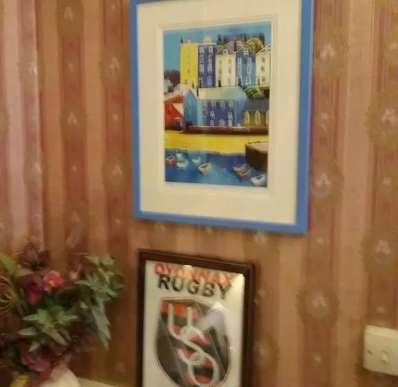 בית מלון כפרי The Knoll Guest House