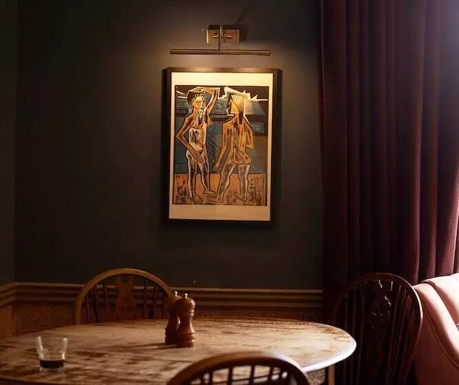 酒店 The Pembroke Arms