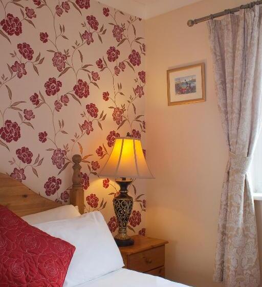 בית מלון כפרי The Seacliffe Whitby