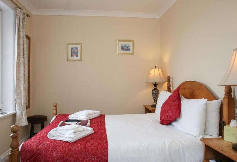 בית מלון כפרי The Seacliffe Whitby