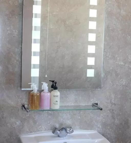 Отель The Seacliffe   Whitby