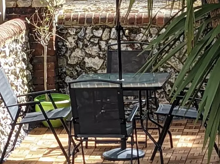 ホテル The Sheldon B&b Free Private Parking