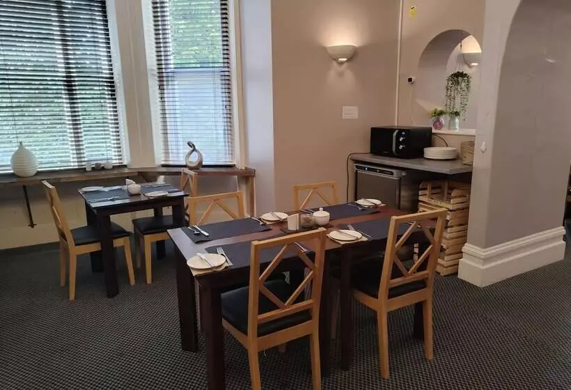 ホテル The Sheldon B&b Free Private Parking