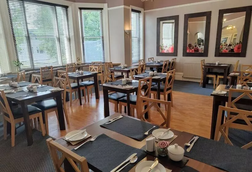 ホテル The Sheldon B&b Free Private Parking