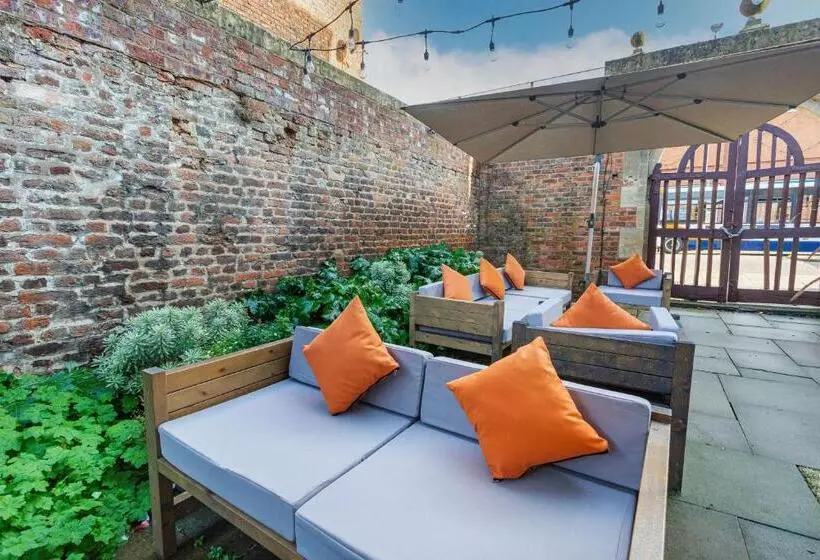 The Tudor House Hotel, Tewkesbury, Gloucestershire