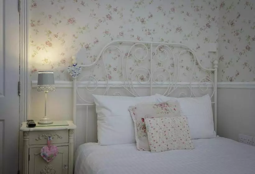 هتل The Wescoe Guesthouse