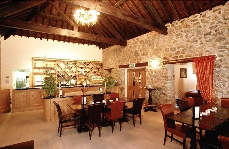 فندق Tre Ysgawen Hall & Spa