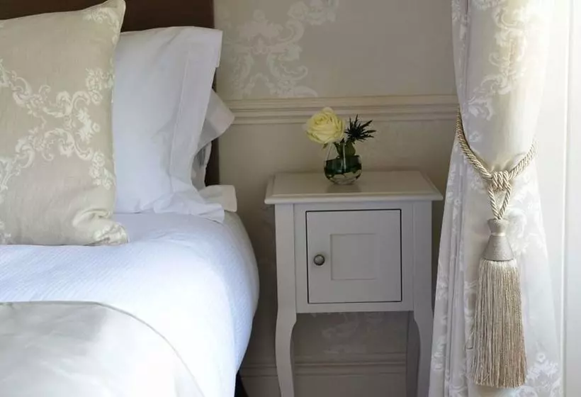 هتل Wellwood House