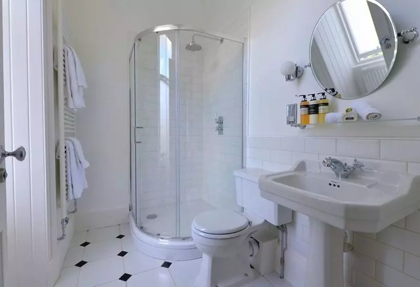 هتل Wellwood House