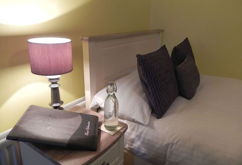 Shelleven Guest House