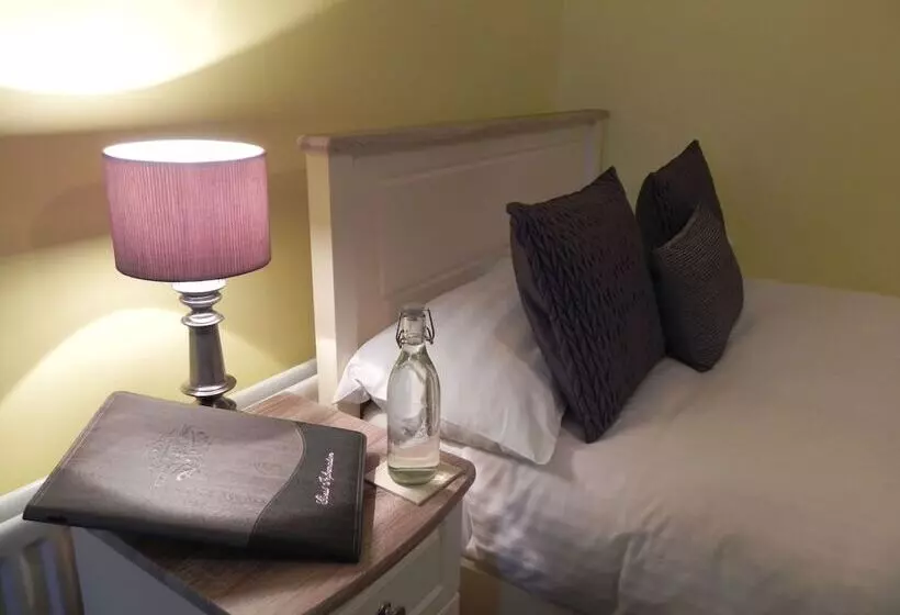 Shelleven Guest House