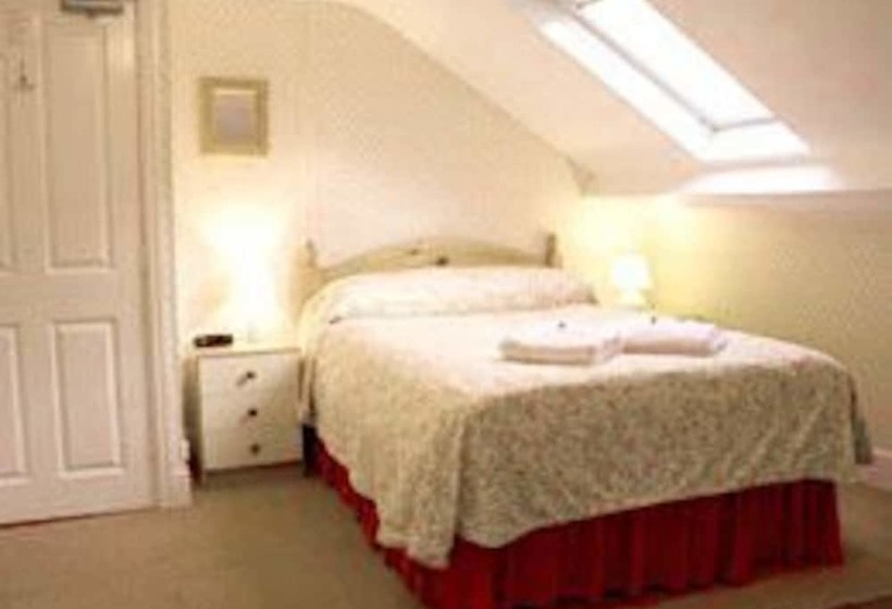 בית מלון כפרי The Swallow Falls Inn The Inn Collection Group