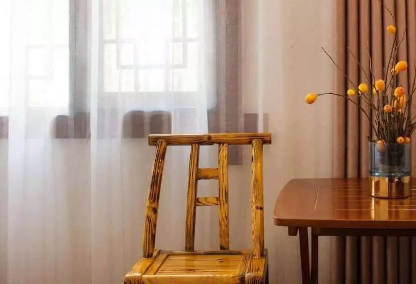 Hostelli Floral Hotel · Spring Guesthouse Zhangjiajie