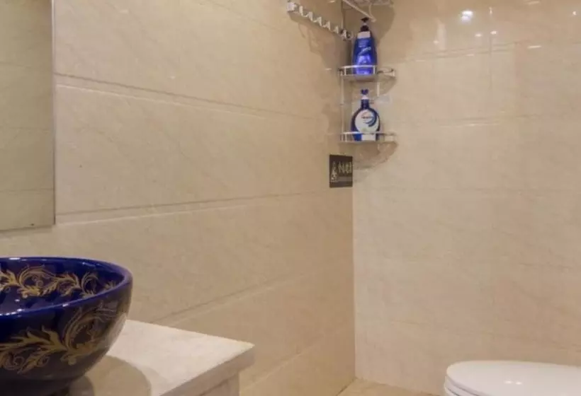 Hostelli Floral Hotel · Spring Guesthouse Zhangjiajie